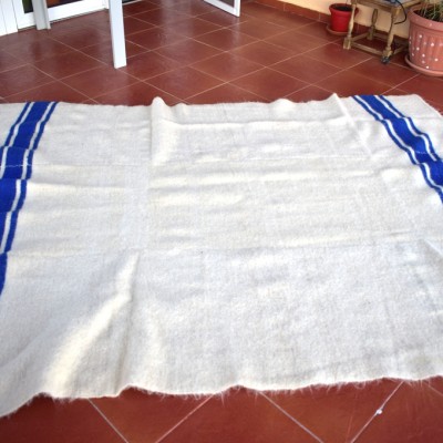 Handmade White Wool Blanket 03